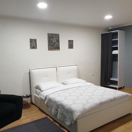 Studio In The Center Apartment Chisinau Exterior foto