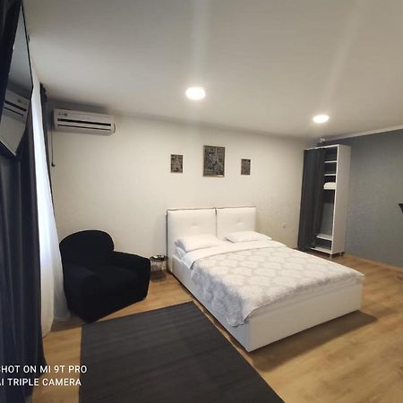 Studio In The Center Apartment Chisinau Exterior foto